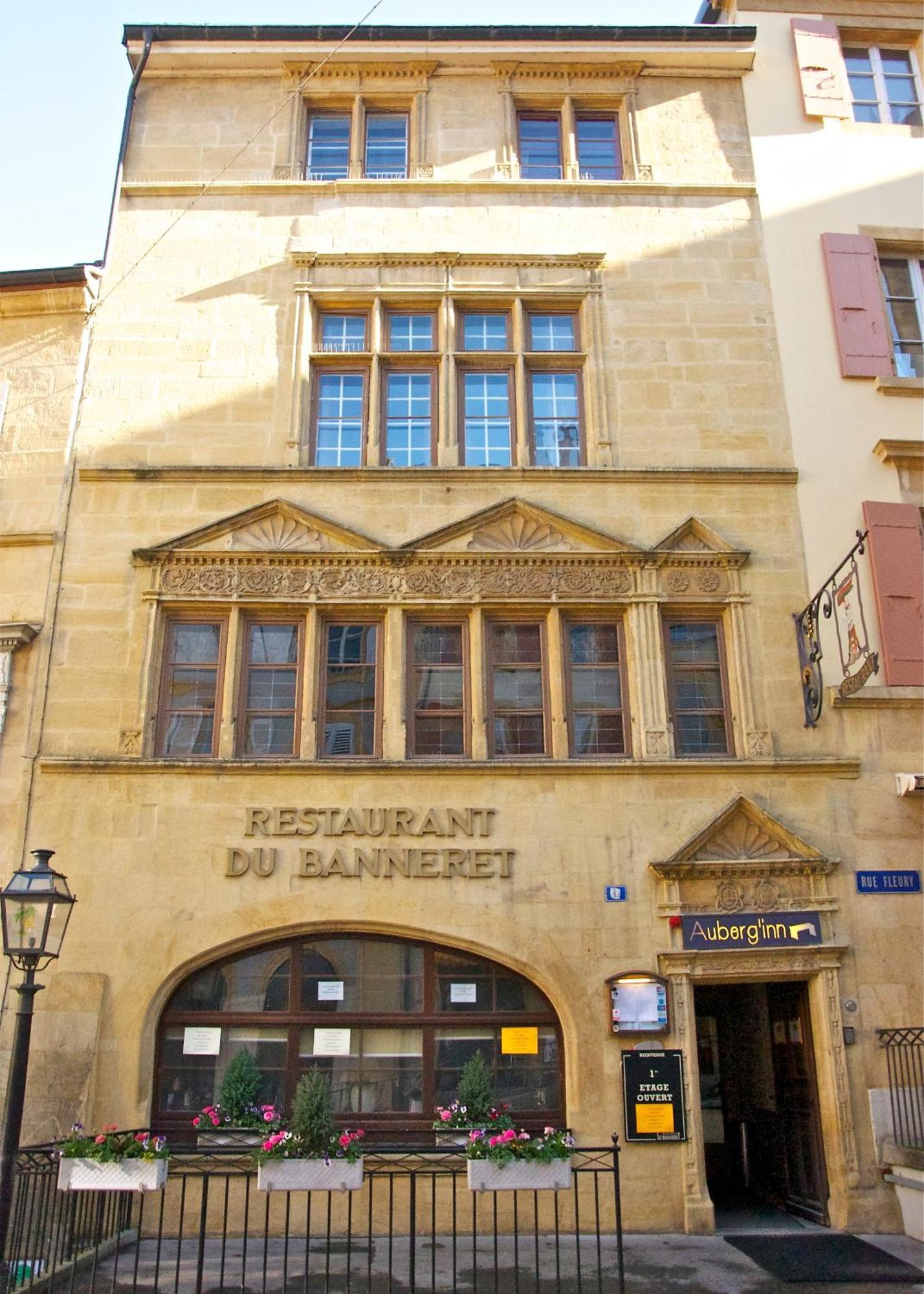 Aux Chambres Du Banneret Невшатель Екстер'єр фото